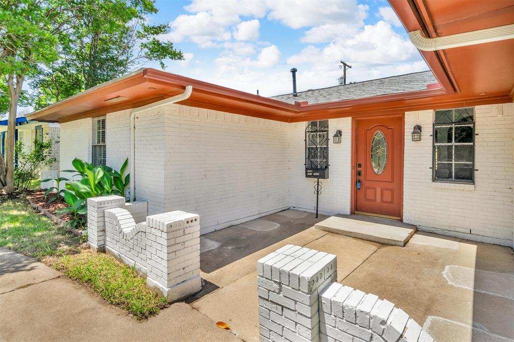 4109 Twin Falls Street