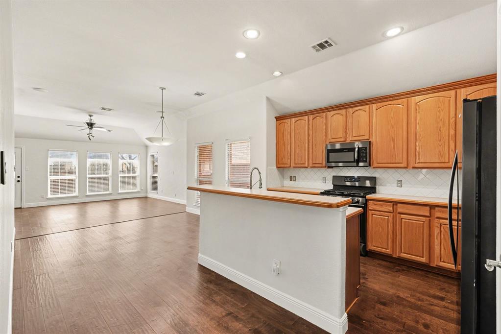 8005 Indian Palms Trail