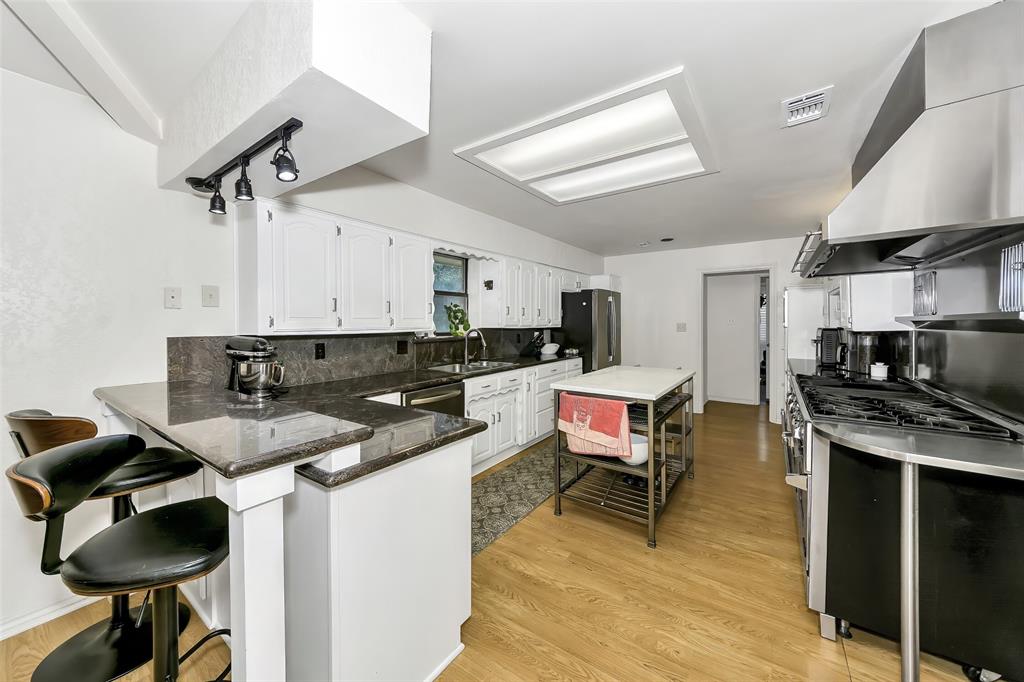2425 Northgate Drive W