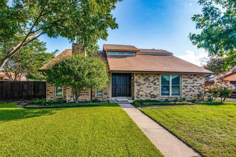 Photo of 2013 Toulon Lane, Carrollton, TX 75007 (MLS # 21362281)