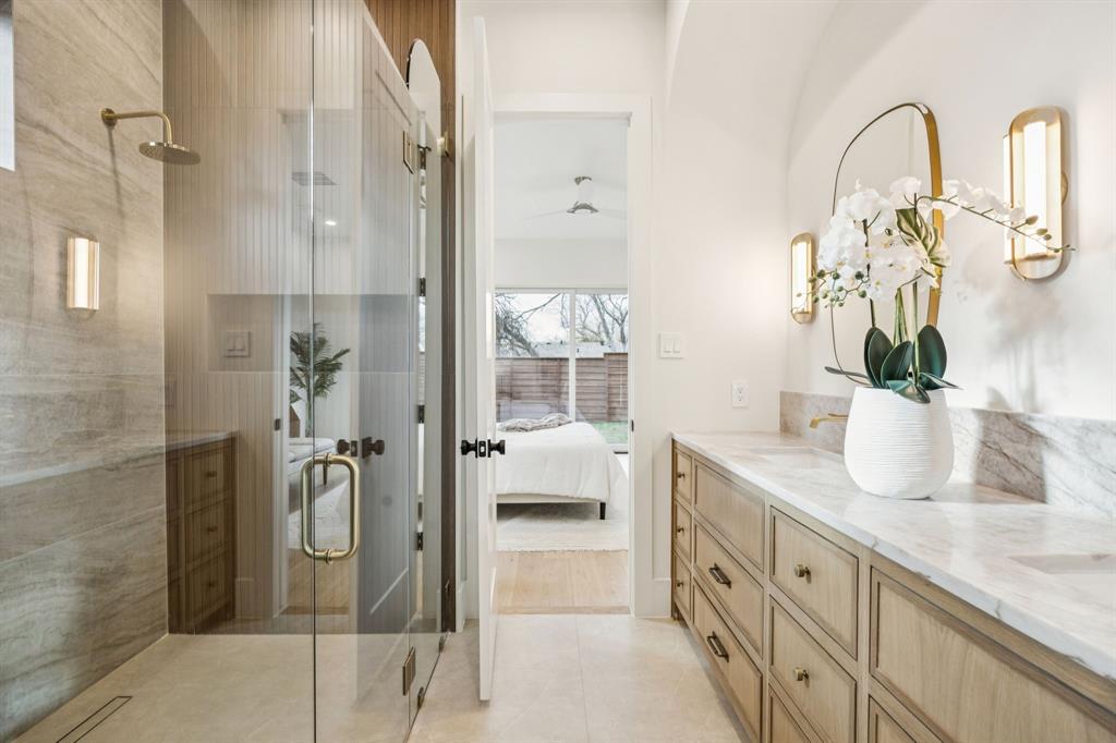 LAKELAND TERRACE - Residential