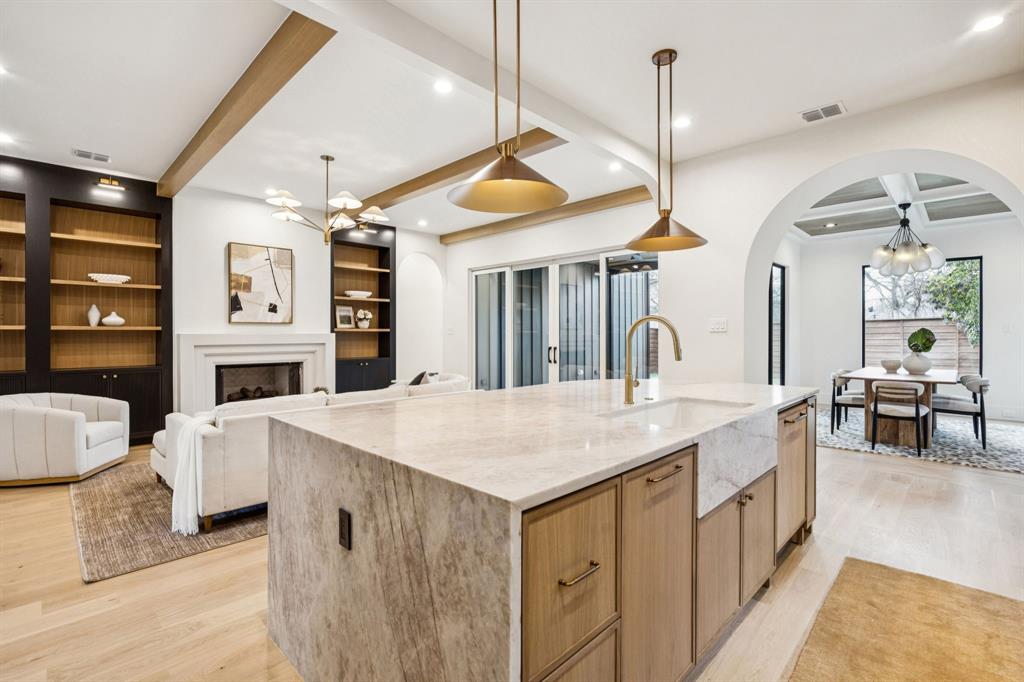 LAKELAND TERRACE - Residential