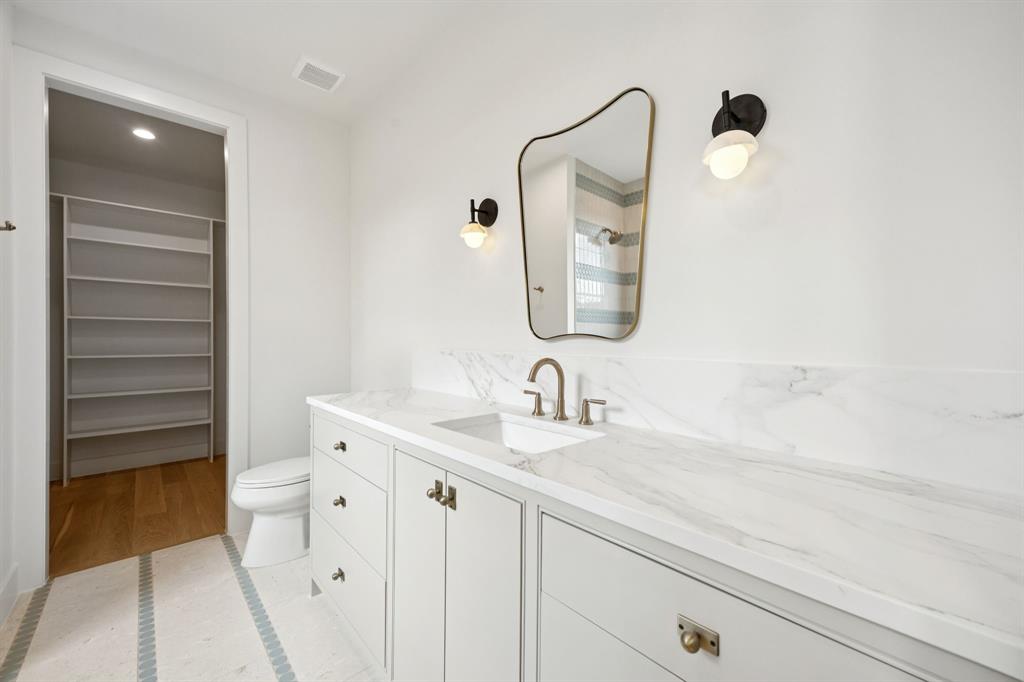 LAKELAND TERRACE - Residential