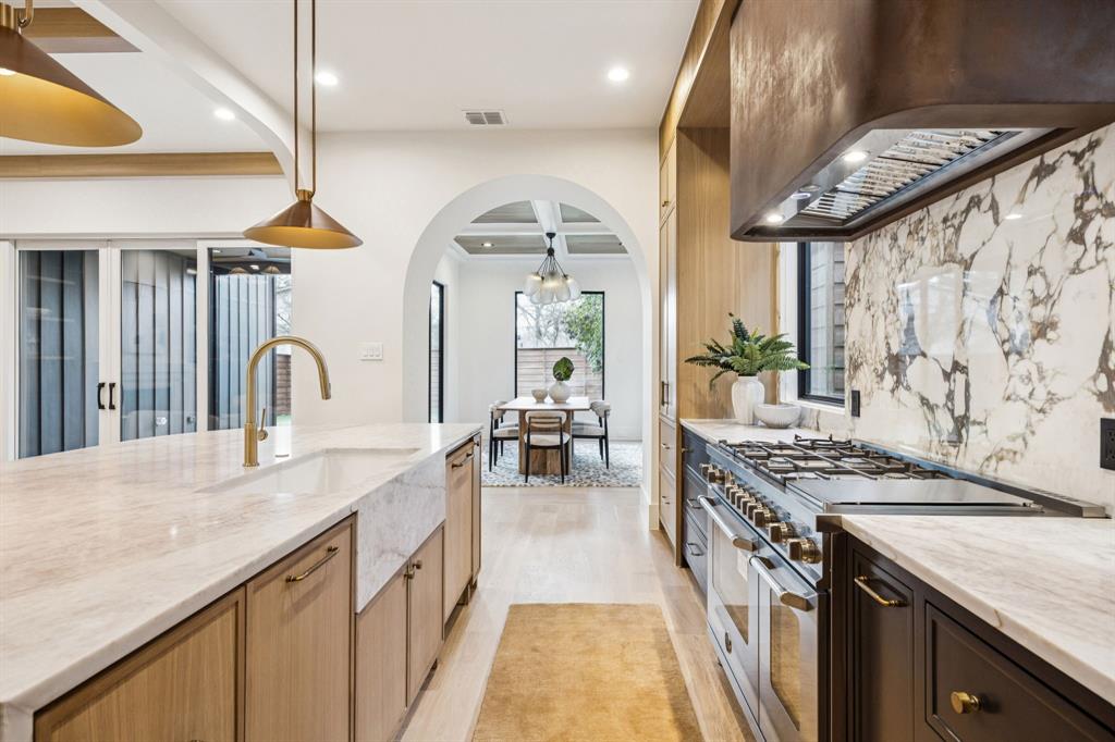 LAKELAND TERRACE - Residential