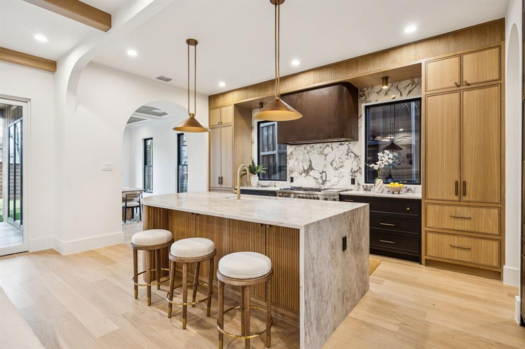 LAKELAND TERRACE - Residential