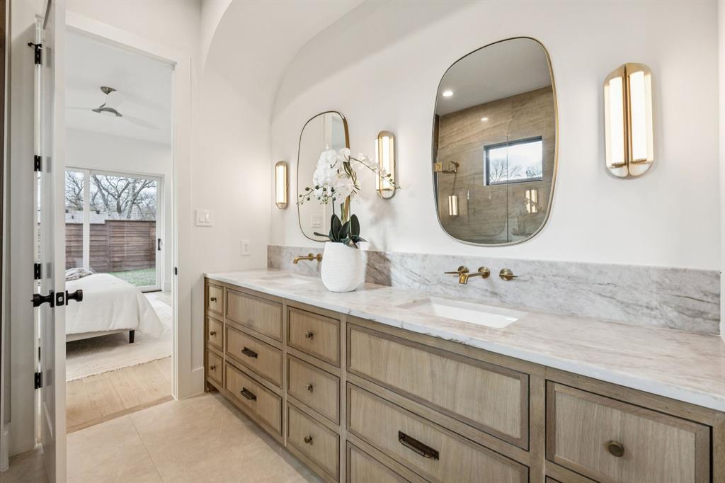 LAKELAND TERRACE - Residential