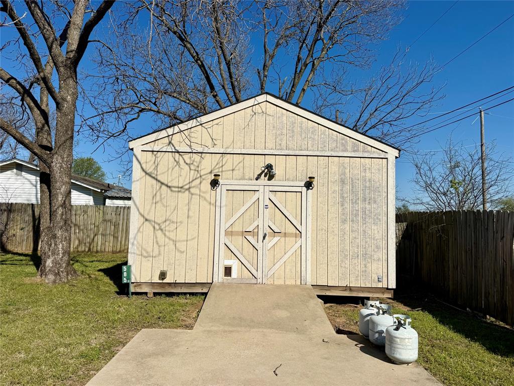 Lakeview - Residential