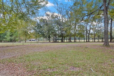 Tiny photo for 229 County Road 3215, Mount Pleasant, TX 75455 (MLS # 21100468)