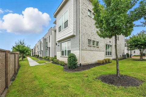 Photo of 1769 Montgomery Drive, Plano, TX 75075 (MLS # 21197186)