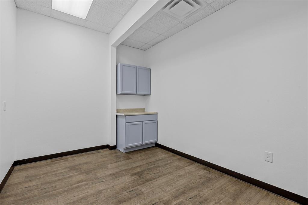 Johnson Street Plaza - Commercial Lease