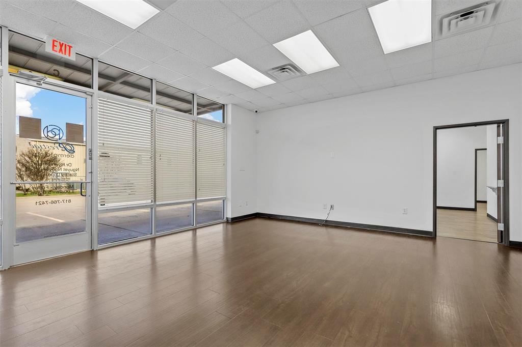 Johnson Street Plaza - Commercial Lease