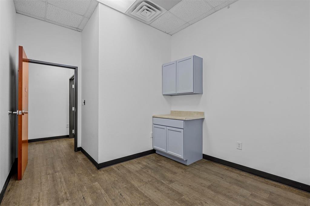 Johnson Street Plaza - Commercial Lease