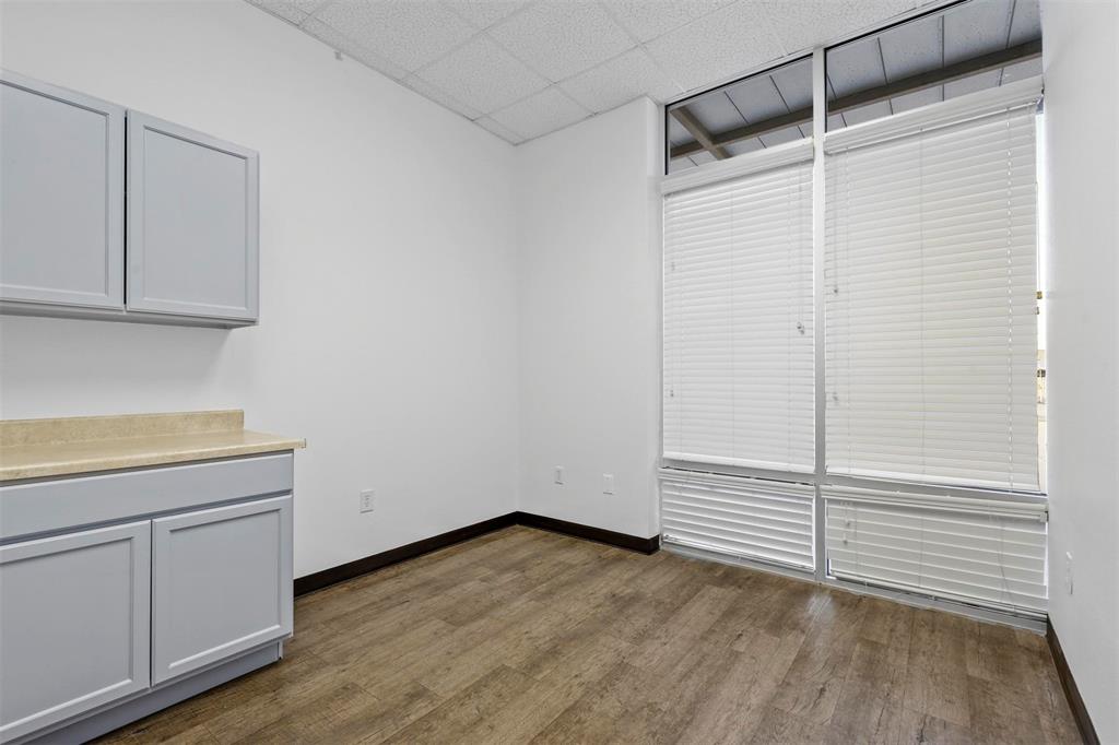 Johnson Street Plaza - Commercial Lease