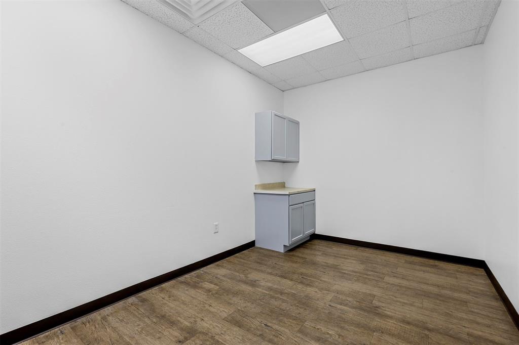 Johnson Street Plaza - Commercial Lease