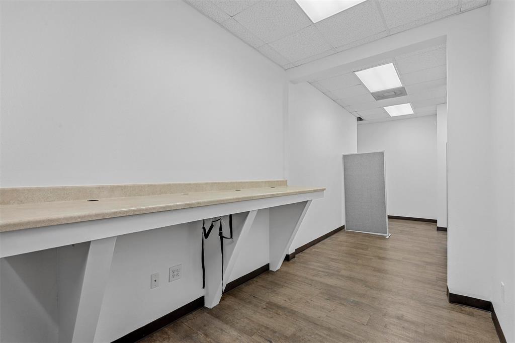 Johnson Street Plaza - Commercial Lease