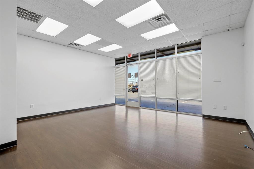 Johnson Street Plaza - Commercial Lease