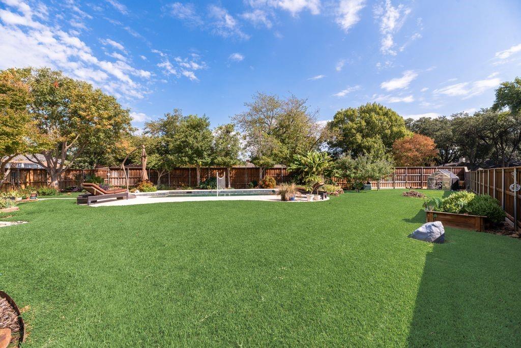 2305 Mccoy Court