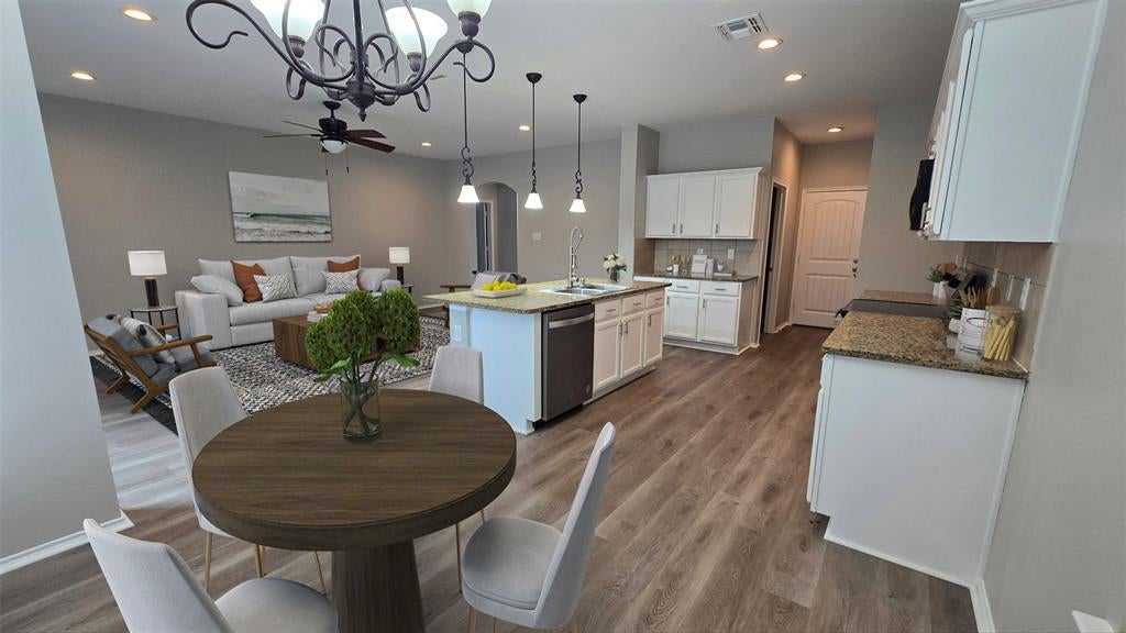 2101 Shady Glen Trail