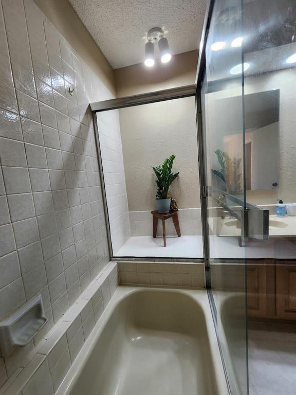 Chasewood Oaks Condo - Residential