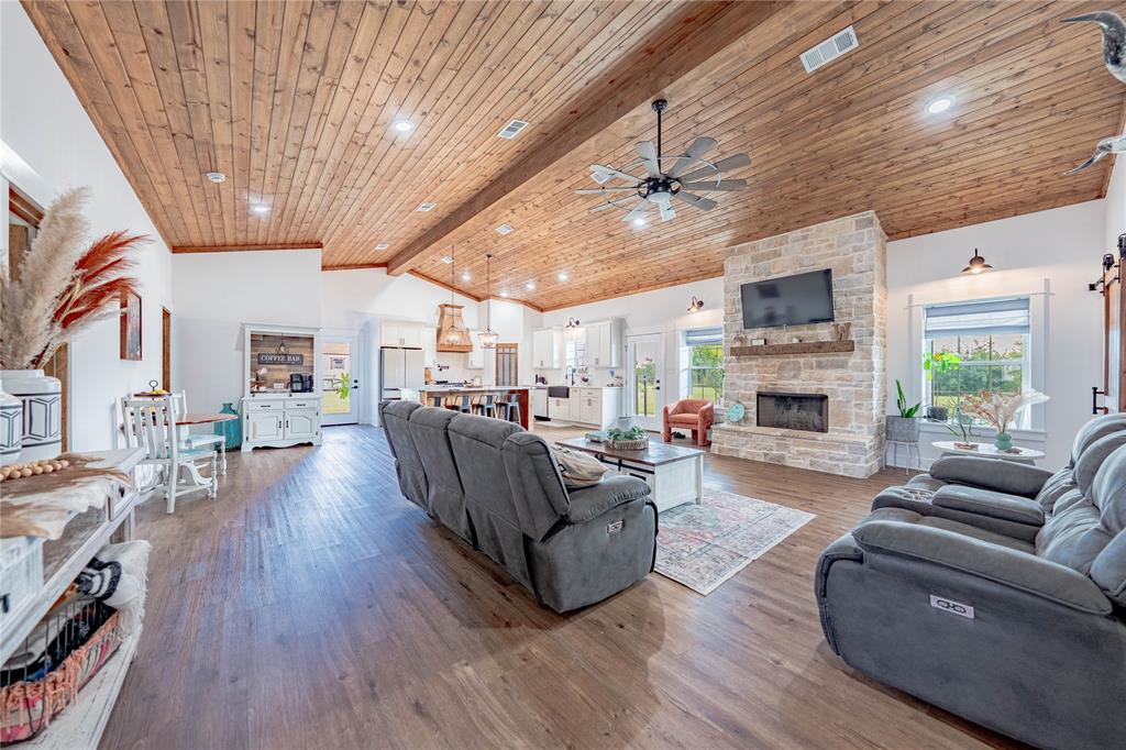 13085 County Road 1200