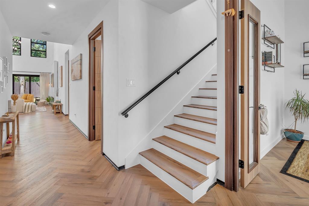 3059 Tall Oaks Court