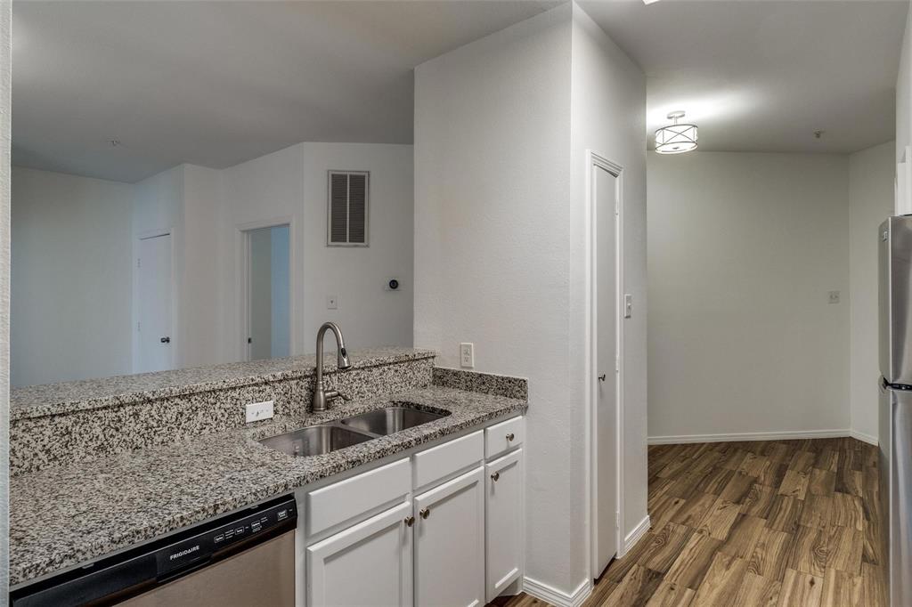 Hawkins W E - Residential Lease