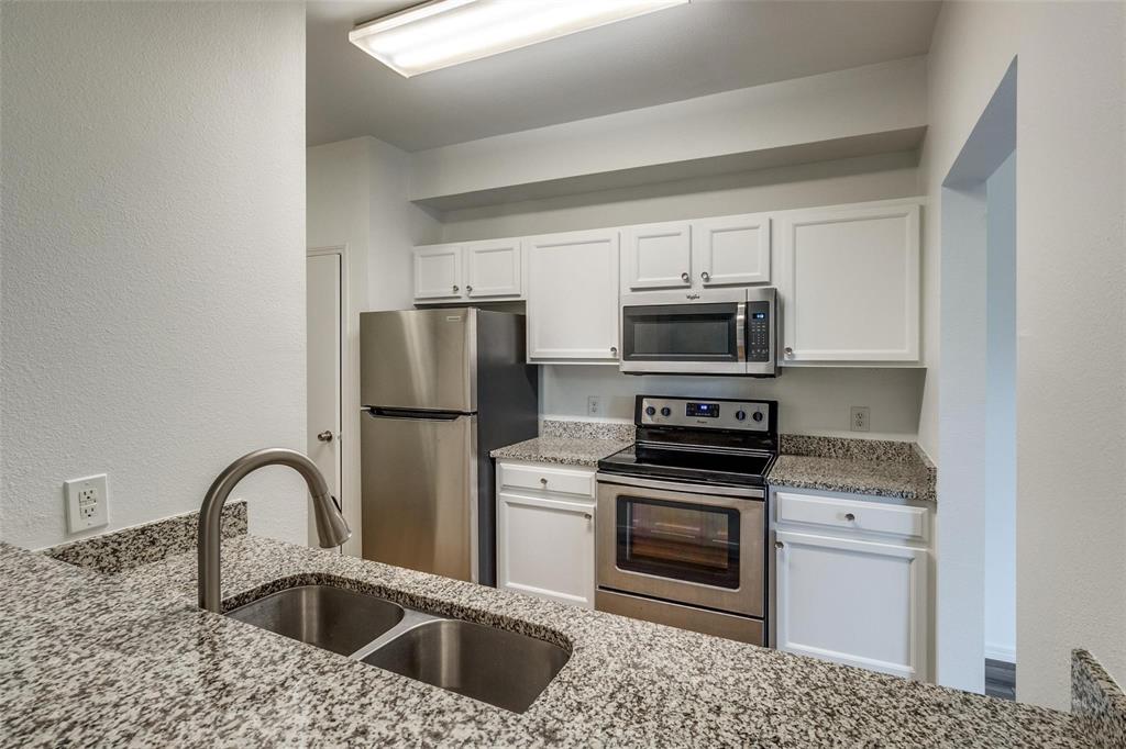 Hawkins W E - Residential Lease