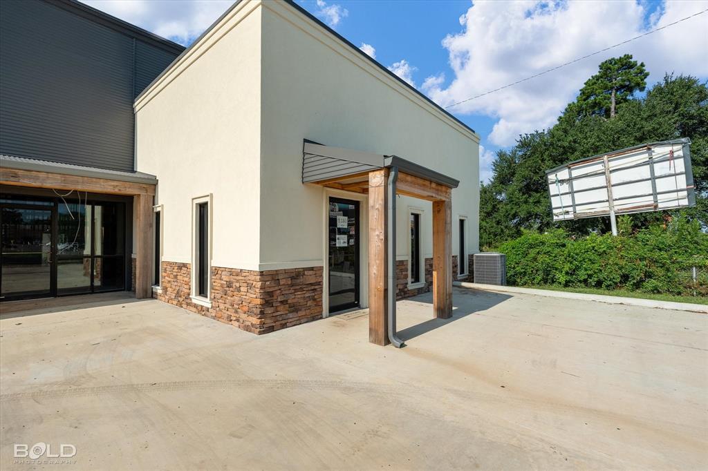 LOT 1 - SEC PROPERTIES SUBDV - Commercial Lease