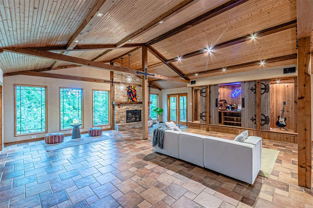 310 N WESTPARK Drive