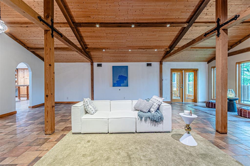 310 N WESTPARK Drive