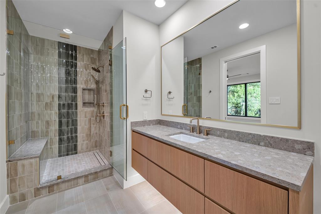 Walnut Crest - Residential