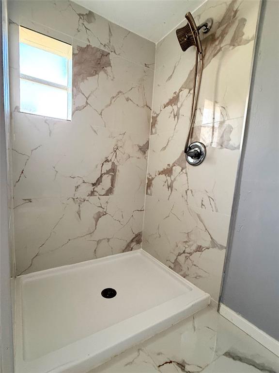 INDIAN HARBOR PH 18 - Residential