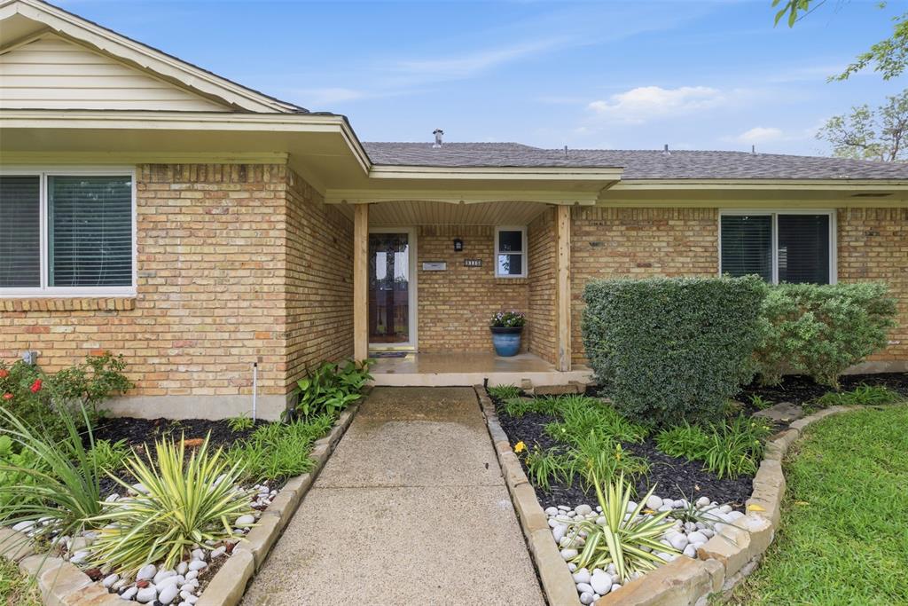 9115 Westglen Drive