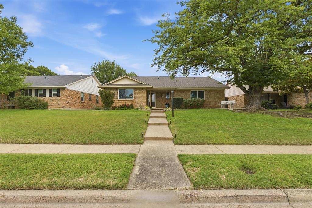 9115 Westglen Drive