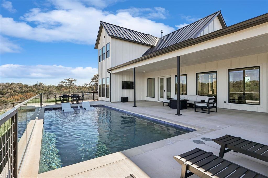 Sportsmans World - Residential