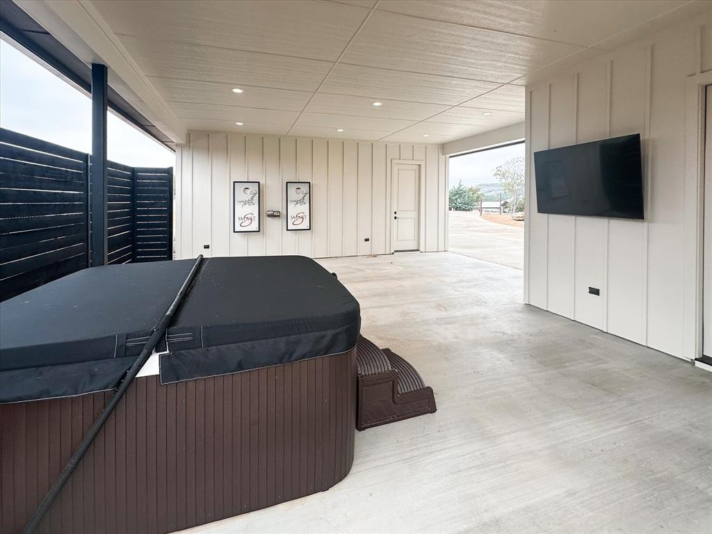 Sportsmans World - Residential