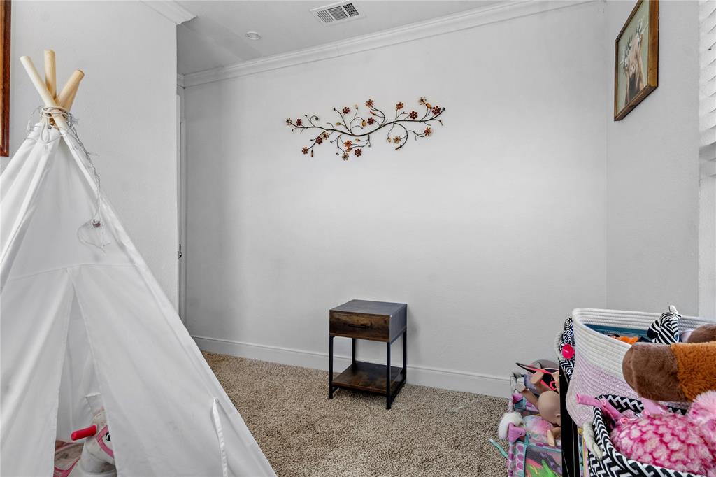 J L Chavert-East Lake Limestone - Residential