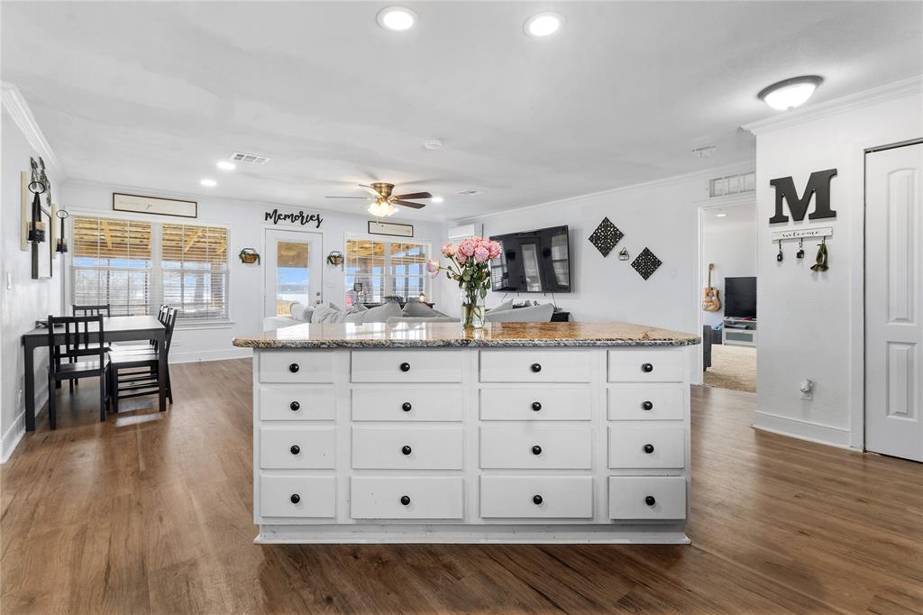 J L Chavert-East Lake Limestone - Residential