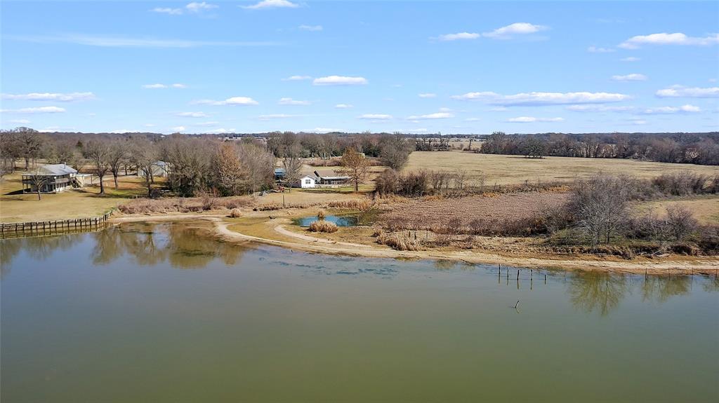 J L Chavert-East Lake Limestone - Residential