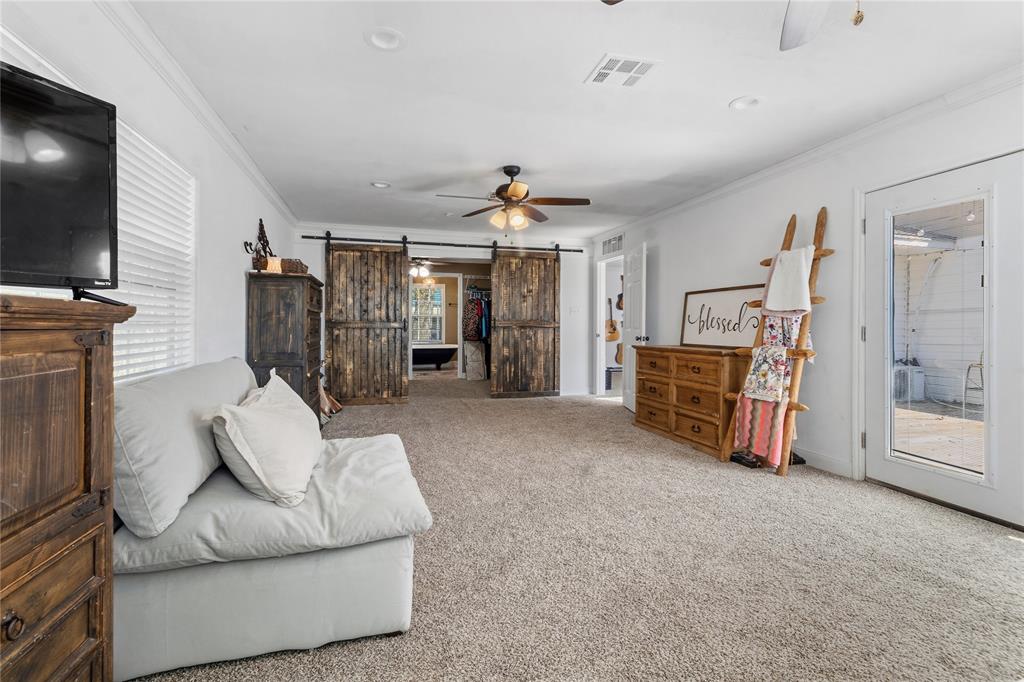 J L Chavert-East Lake Limestone - Residential