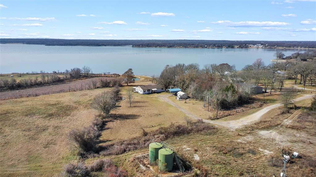 J L Chavert-East Lake Limestone - Residential