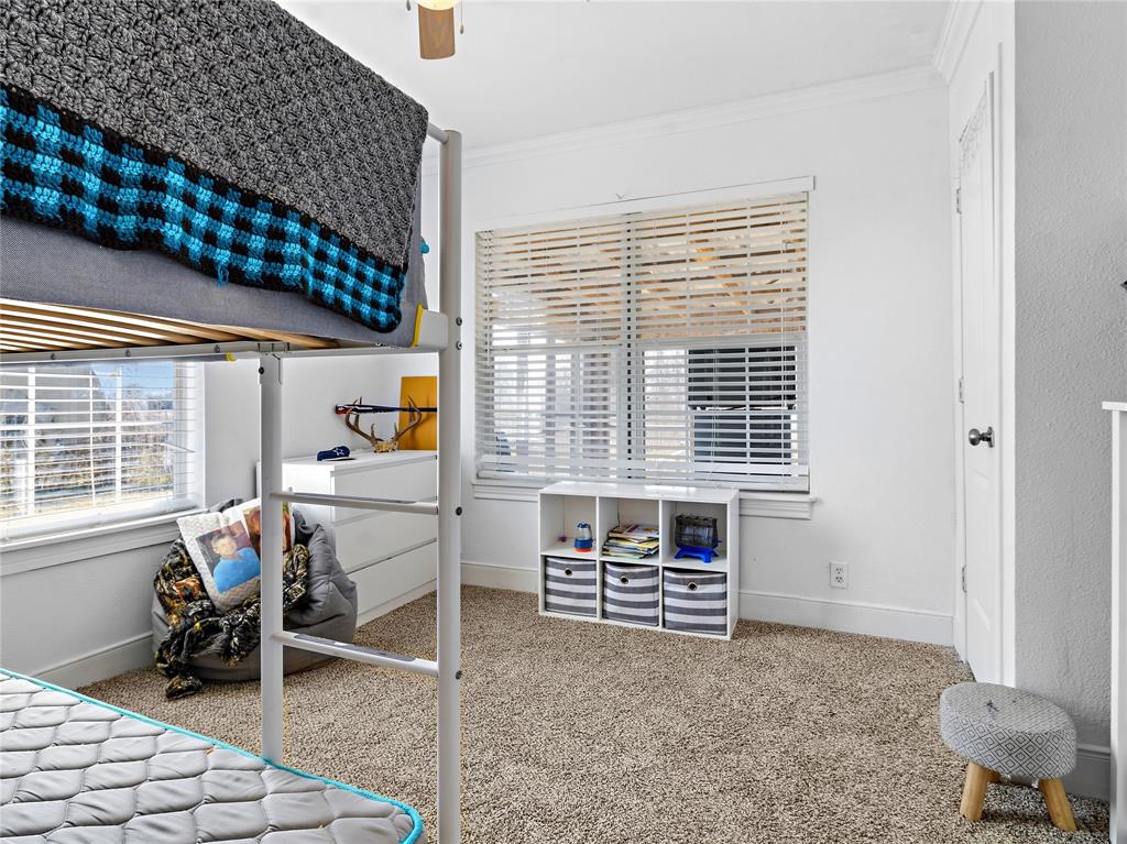 J L Chavert-East Lake Limestone - Residential