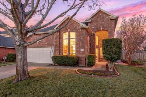 Photo of 2705 Magnolia Lane, Grapevine, TX 76051 (MLS # 21185529)