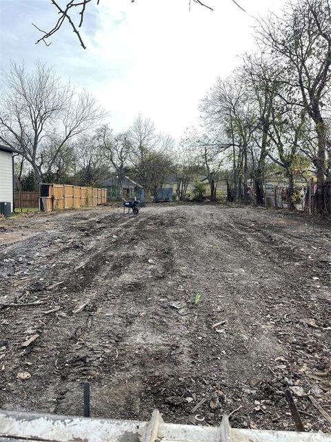 1442 Stella Avenue Dallas TX 75216