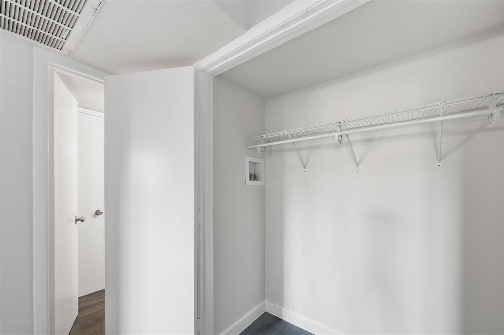 River Oaks Condos - Residential