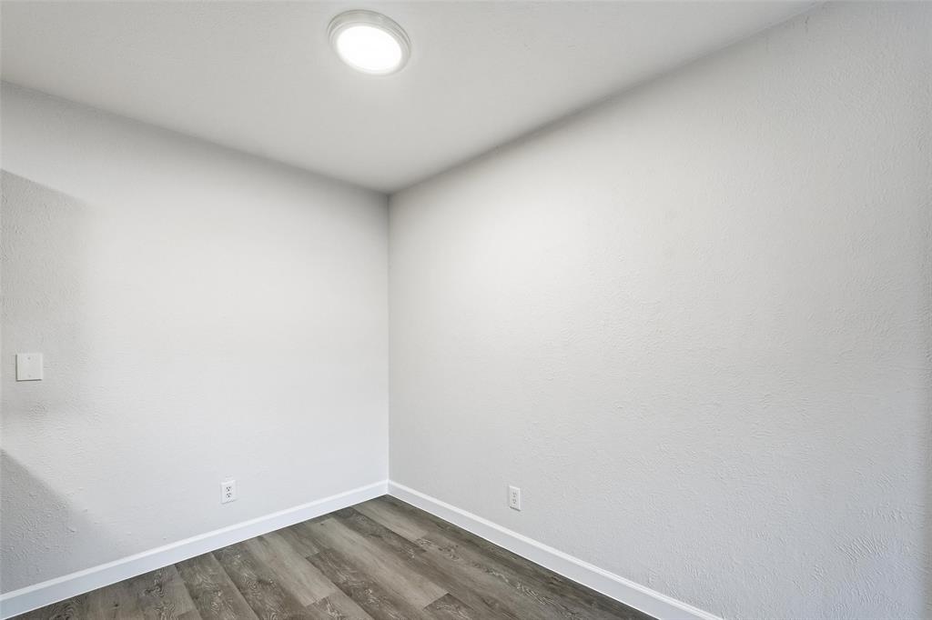 River Oaks Condos - Residential