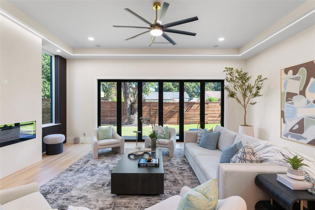 Lockheed Hills - Residential