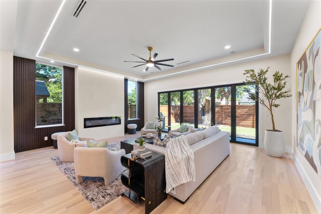 Lockheed Hills - Residential