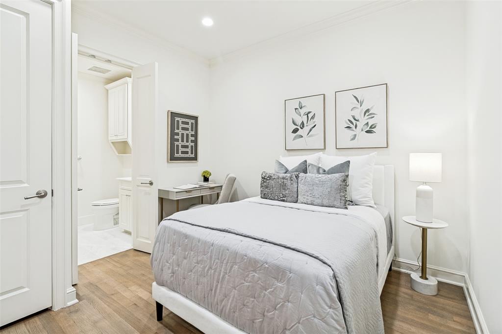 Tower & Regency Row Residence Condo - Residential