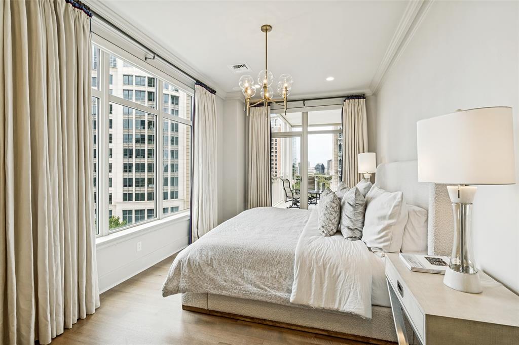 Tower & Regency Row Residence Condo - Residential